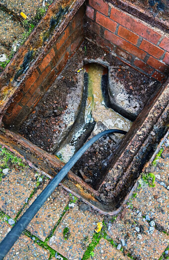 https://plumberrivervale.com.au/uploads/2025/06/blocked-drains-644040.jpg
