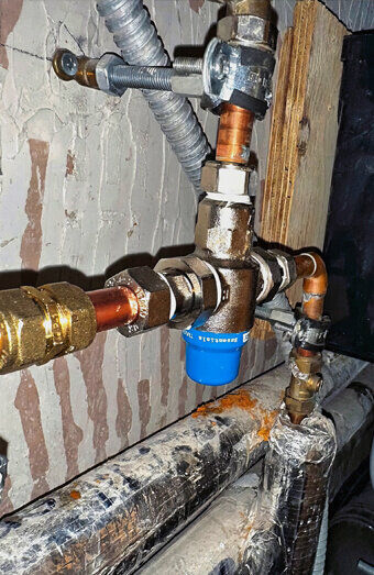 https://plumberrivervale.com.au/uploads/2025/06/emergency-plumbing-912174.jpg