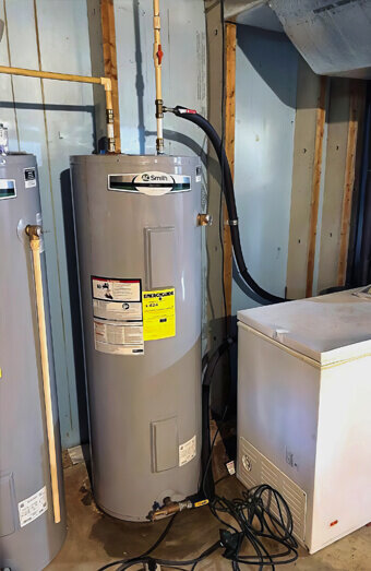 https://plumberrivervale.com.au/uploads/2025/06/hot-water-727025.jpg